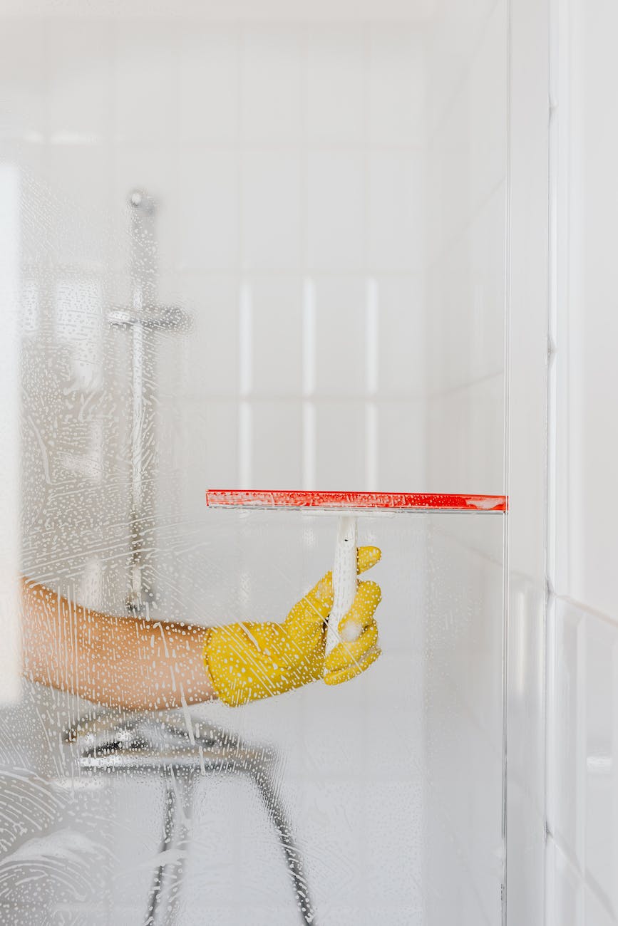 rengöringsrutin för duschväggar